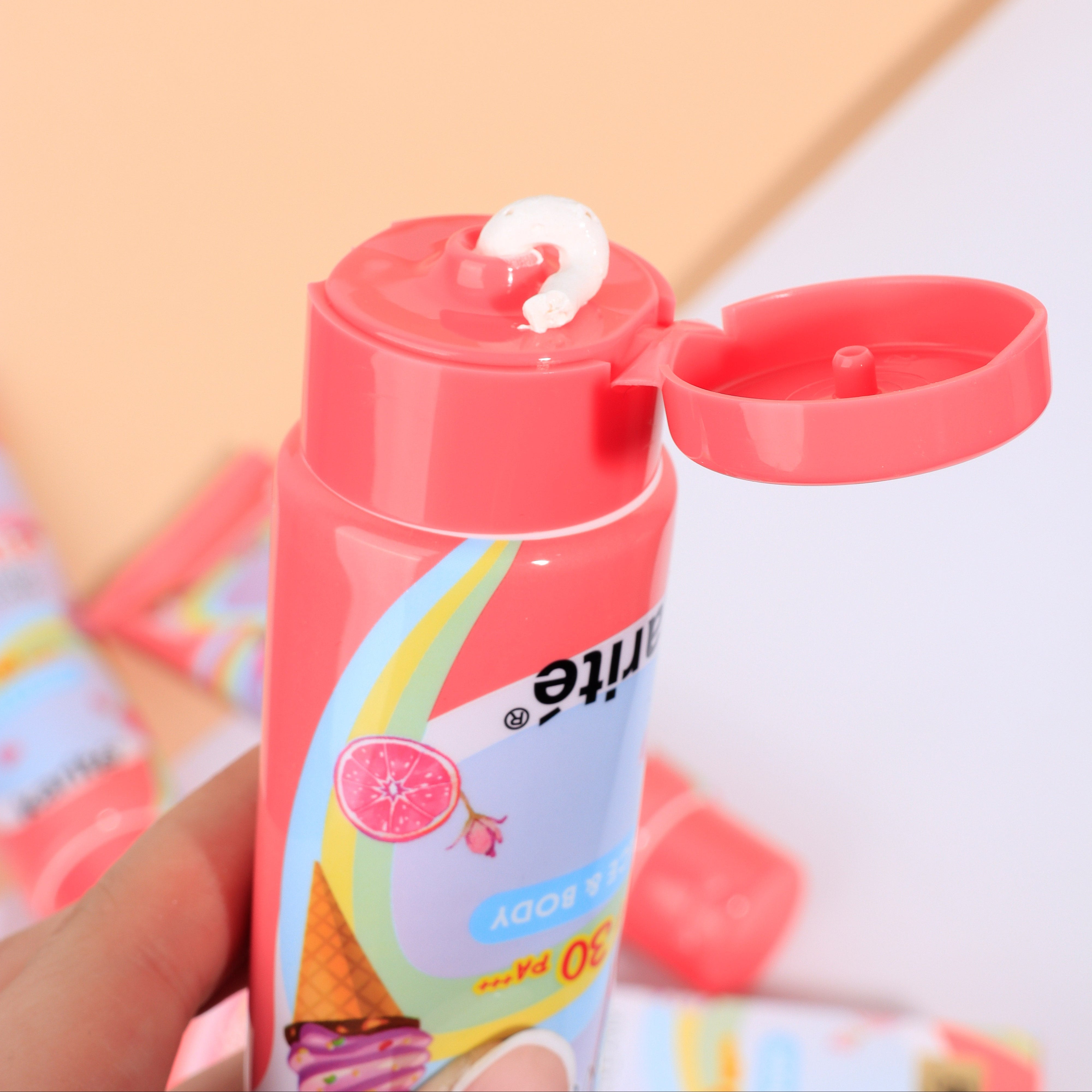 Crema Solar Blanqueadora Con Brillo SWEETIE SPF 30PA+++ Karité *120ML*