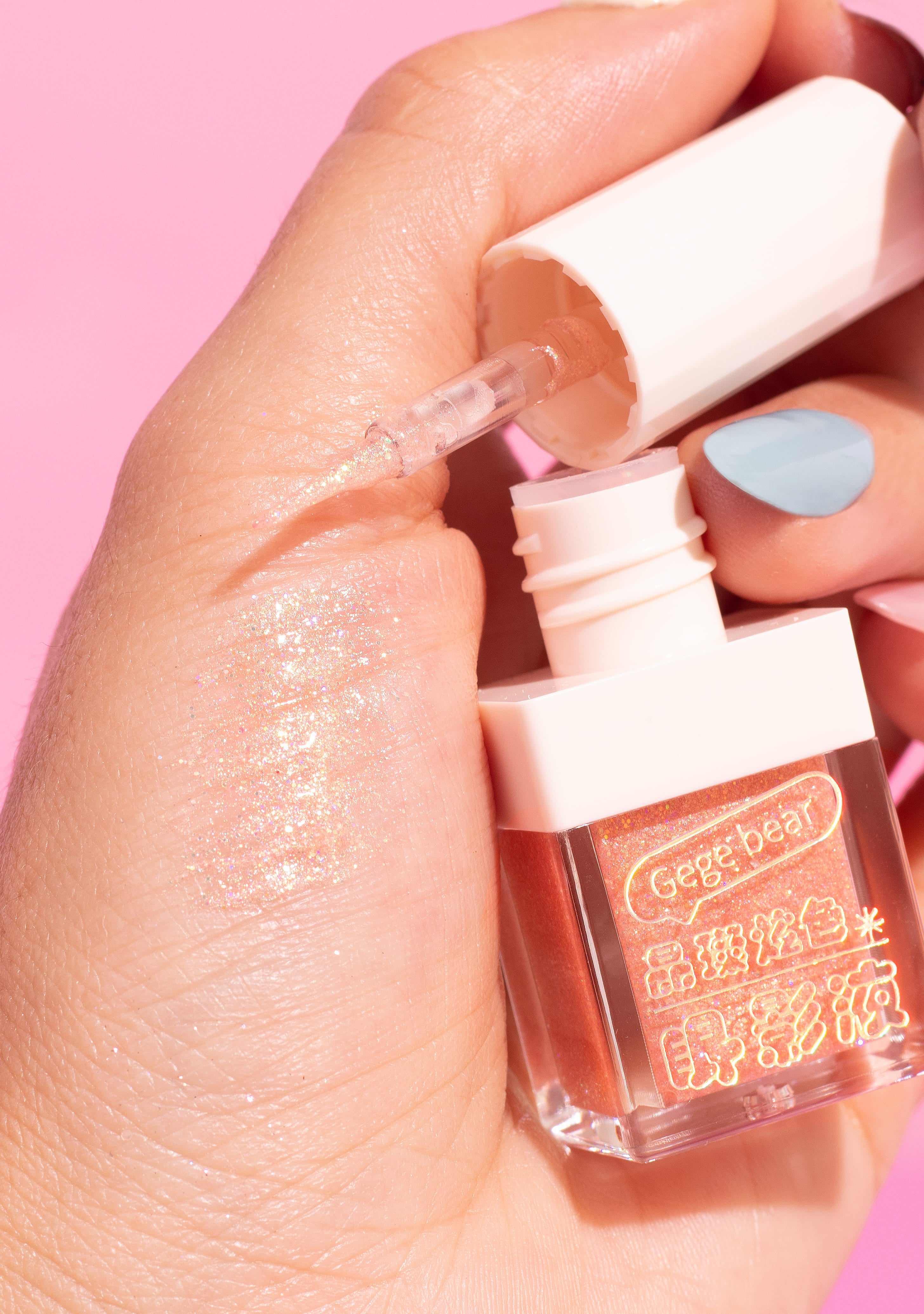 Sombra Líquida En Glitter Gege Bear