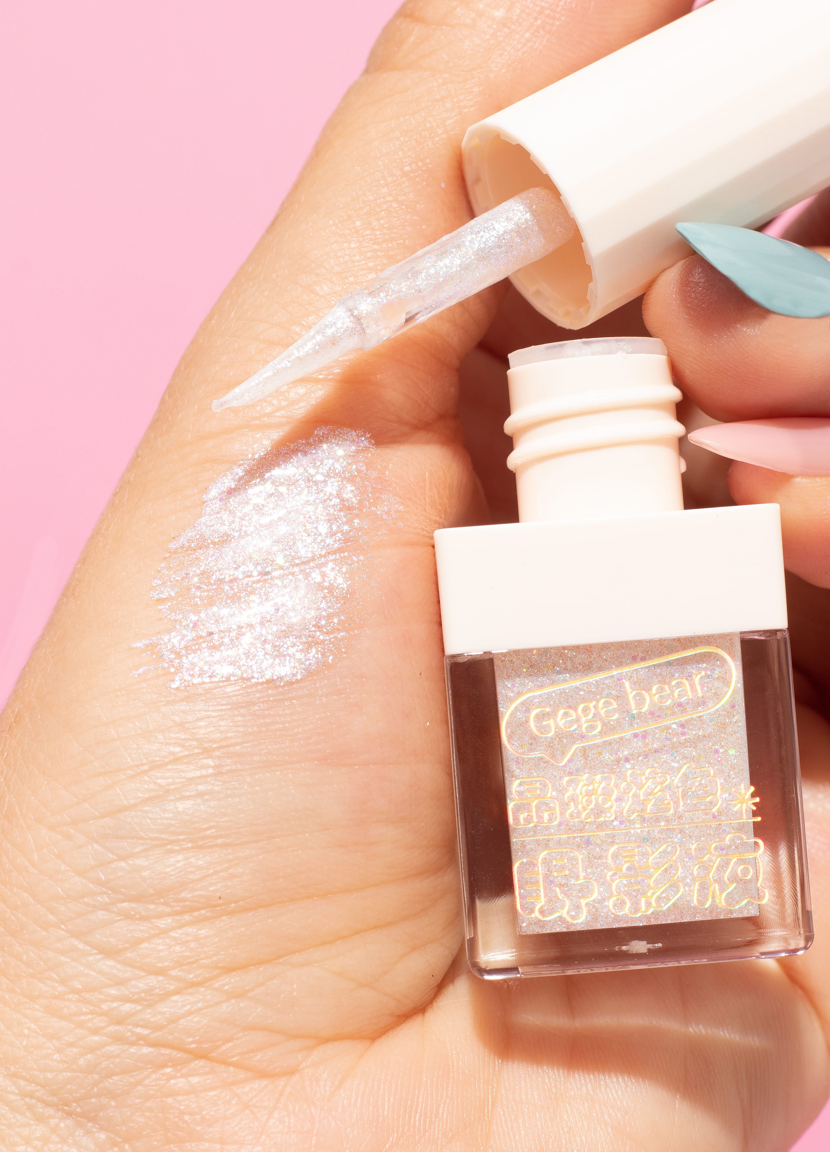 Sombra Líquida En Glitter Gege Bear