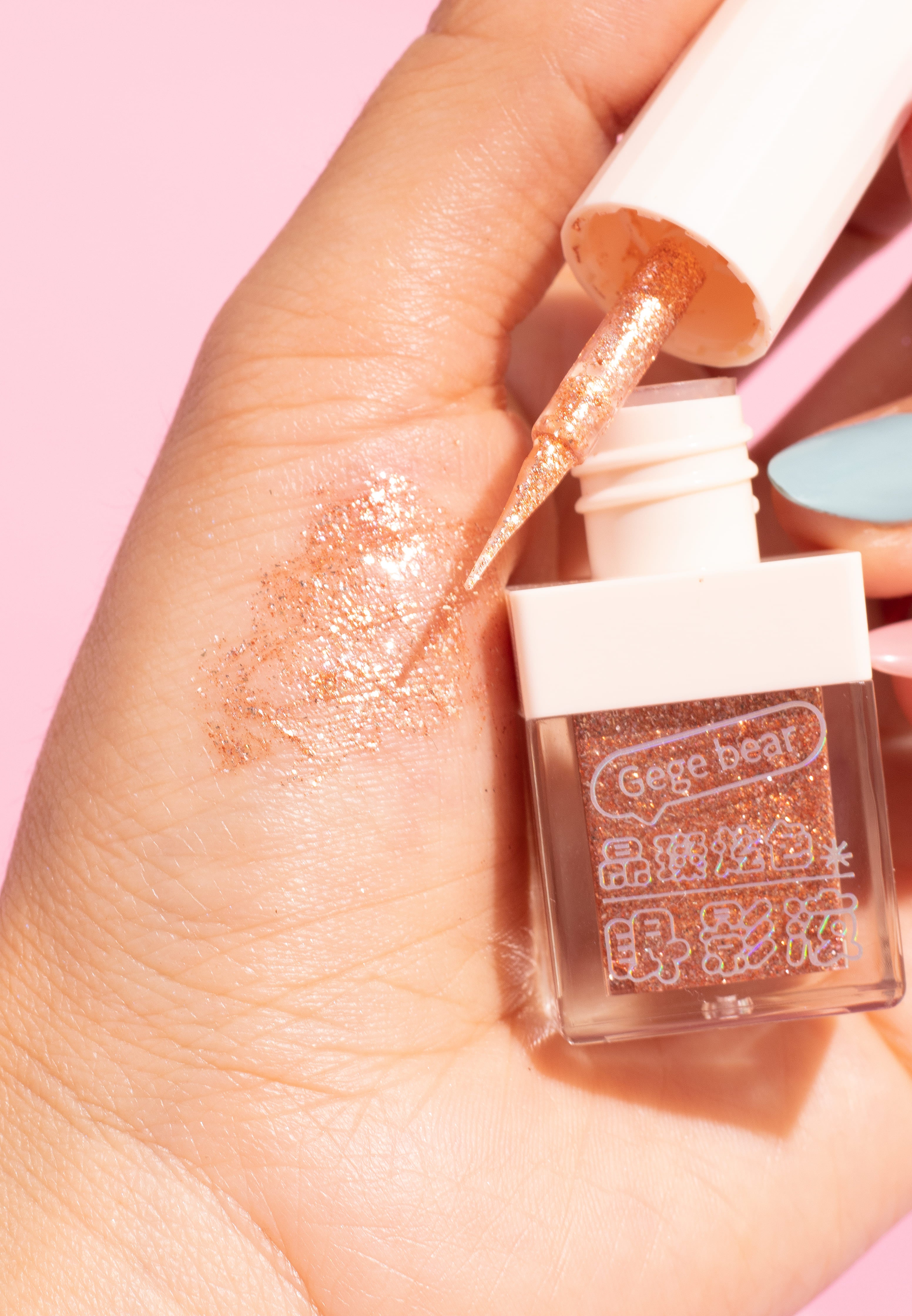 Sombra Líquida En Glitter Gege Bear