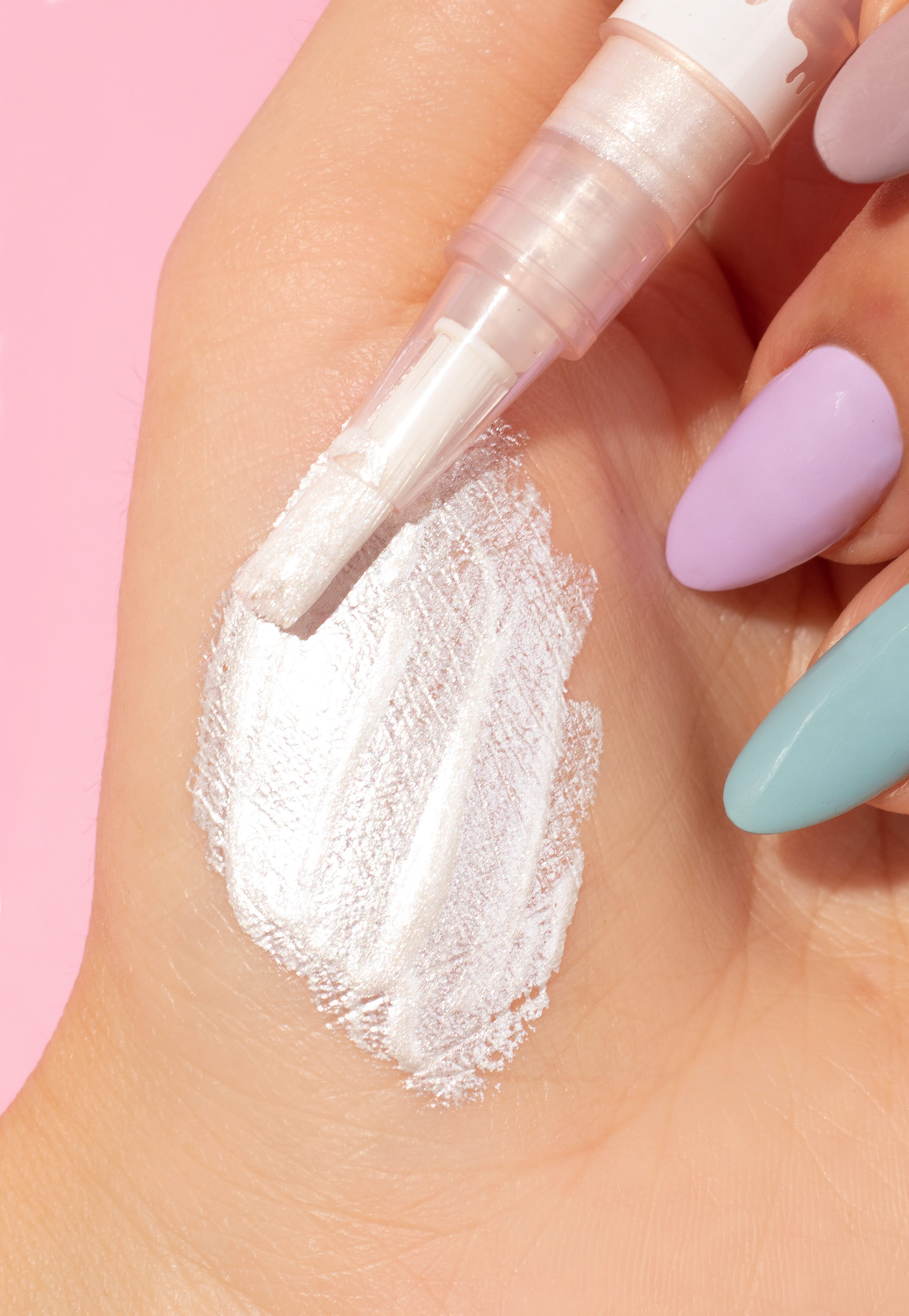 Iluminador Lapiz En Brocha Gege Bear