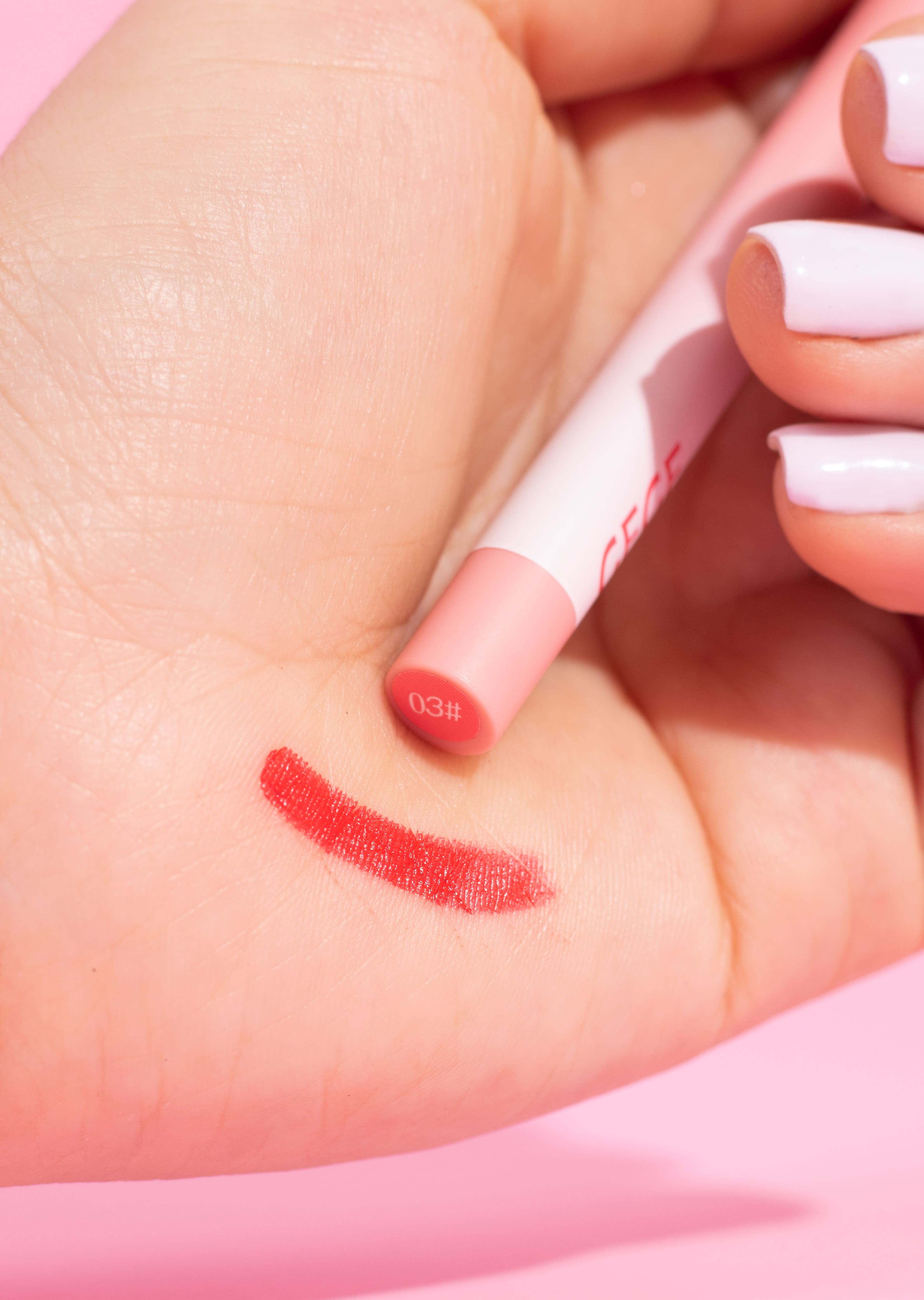 Lápiz Delineador Labial Retractil Gege Bear