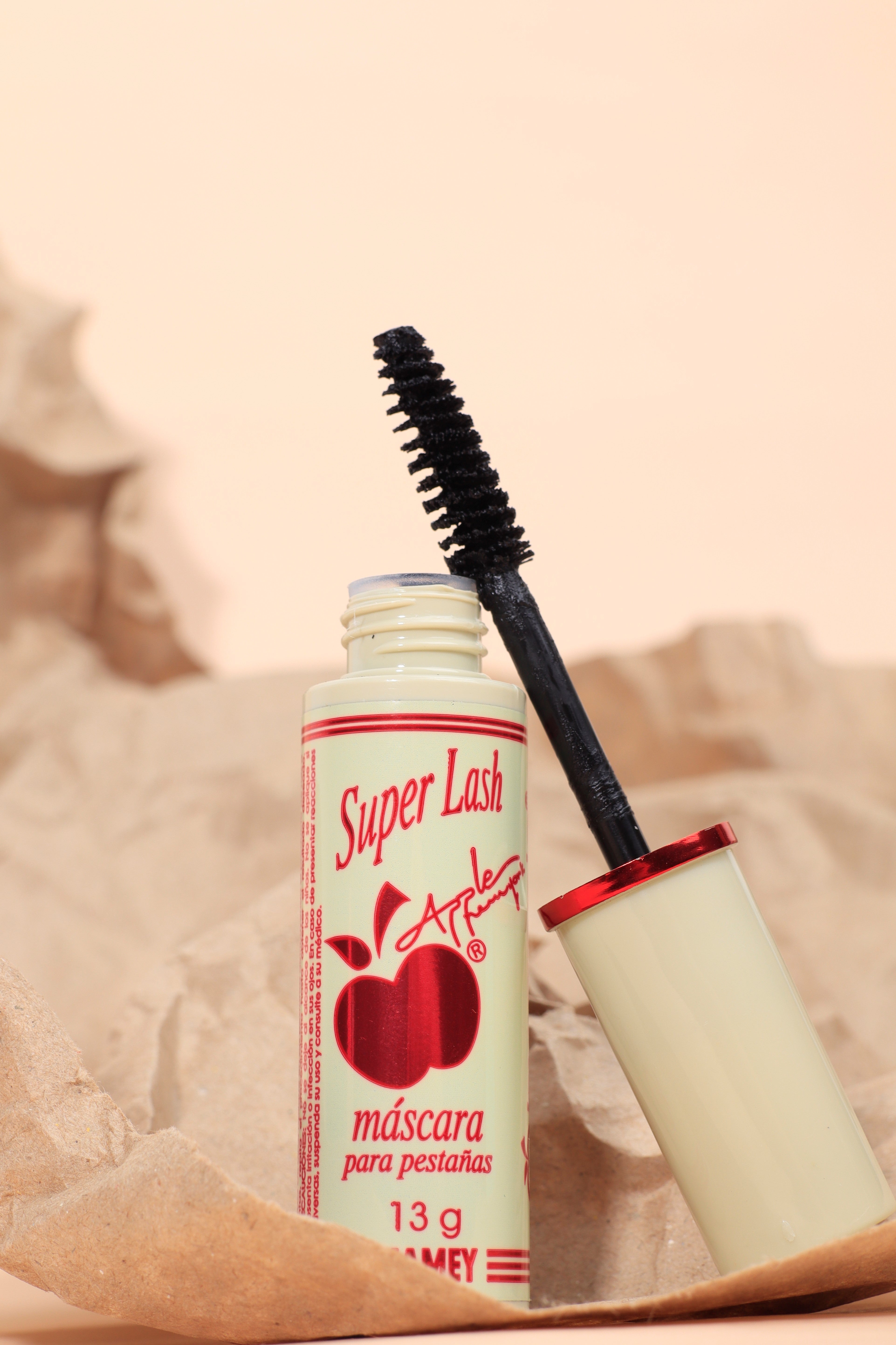By apple Pestañina Mamey Profesional Beige Con Rojo