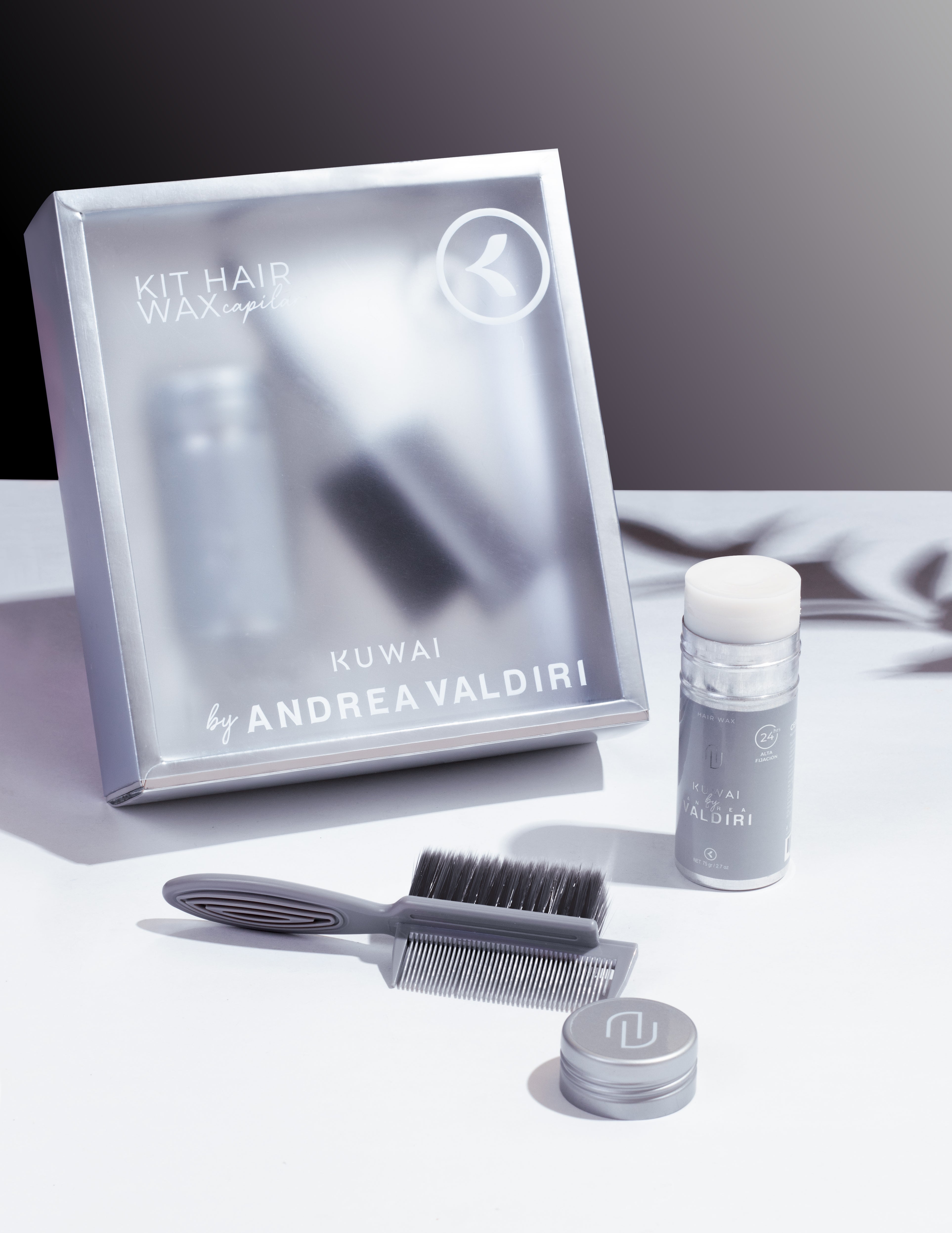 Estuche De Cera Antifriz Kuwai By ANDREA VALDIRI  + Cepillo Pulidor